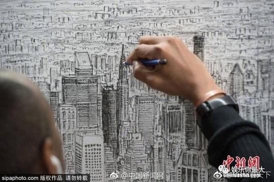 自闭症画家五天默画出纽约全景图！还获英国勋章